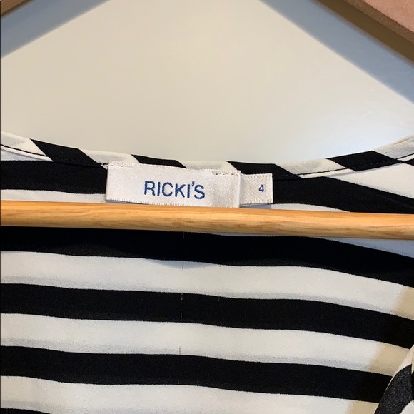 Striped Blouse - Picture 2 of 4